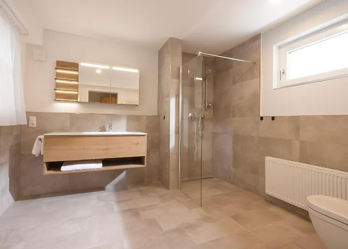 Schwalbennest 1-3 アパート *