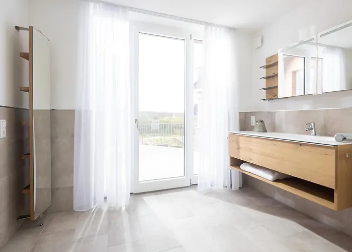 Schwalbennest 1-3 ユイスト