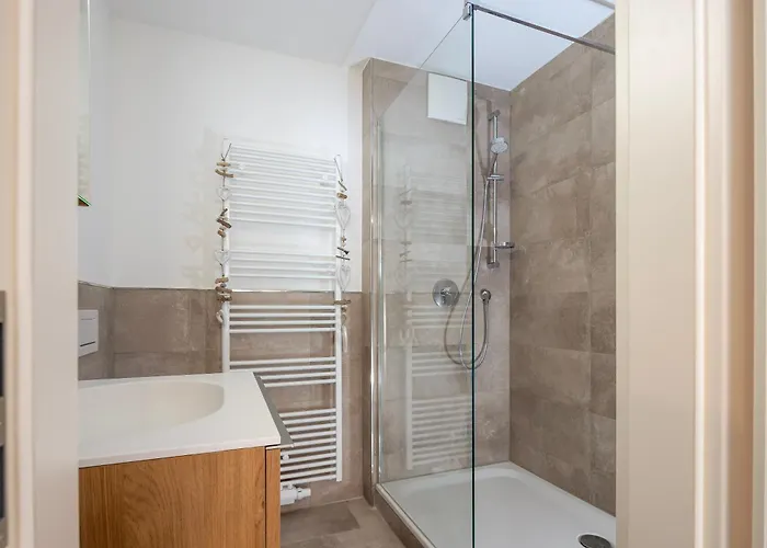 Schwalbennest 1-3 ユイスト