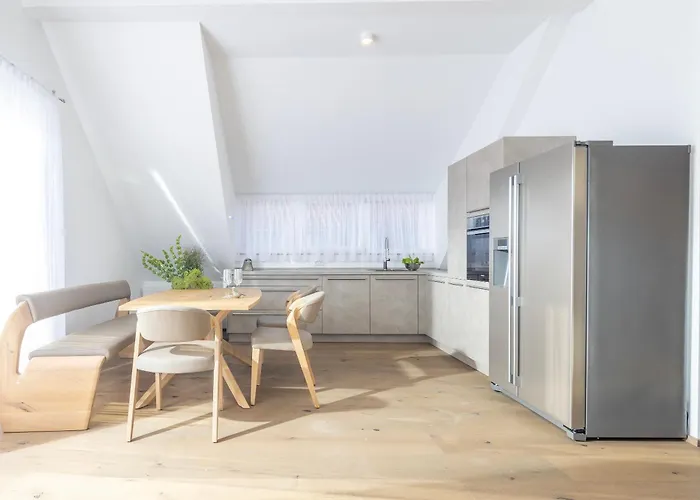 アパート Schwalbennest 1-3 *